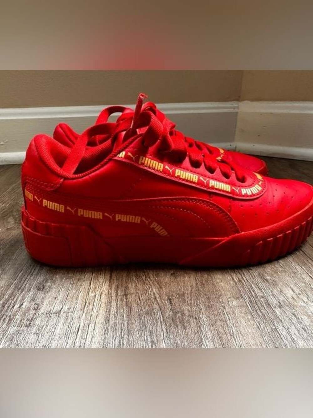 Kids Puma Red Platform Sneakers with Gold Logo Stripe size 4c